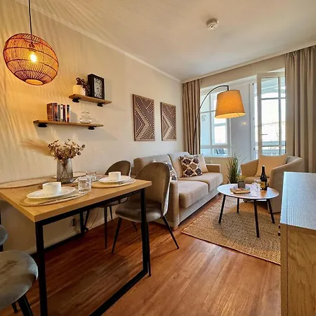 Stilvolle Mit Balkon In
