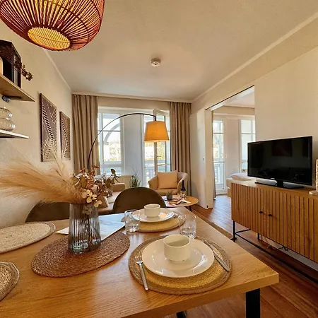Lejlighed Stilvolle Mit Balkon In *